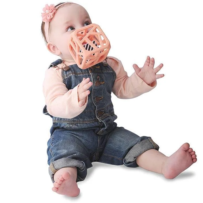 Chew Cube - Peachy Pink by Malarkey Kids