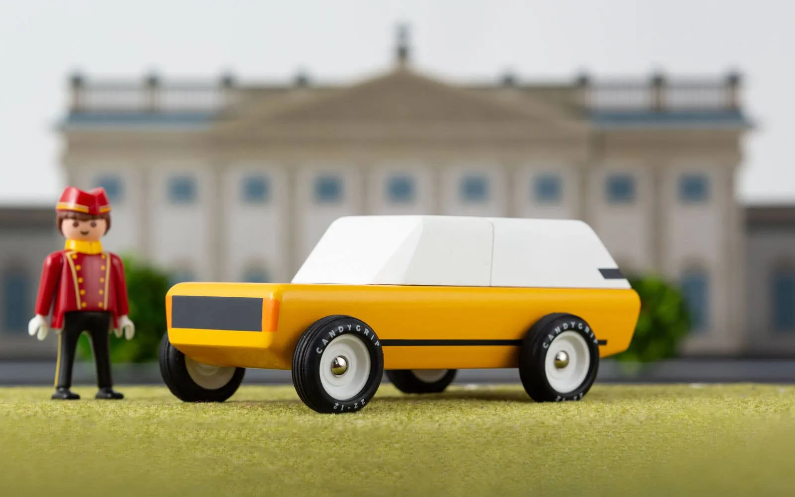 Cotswold Gold Car